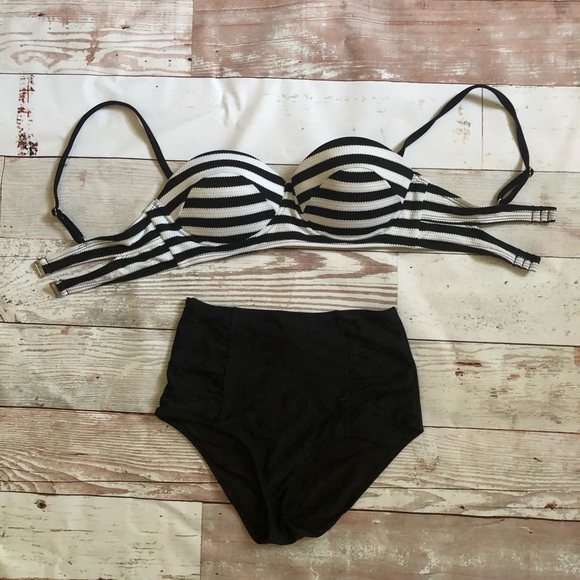 Black and White Striped Bikini Top - Picture 1 of 5